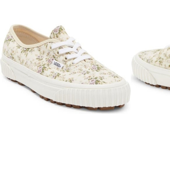 Shoes - Picture 1 of 1